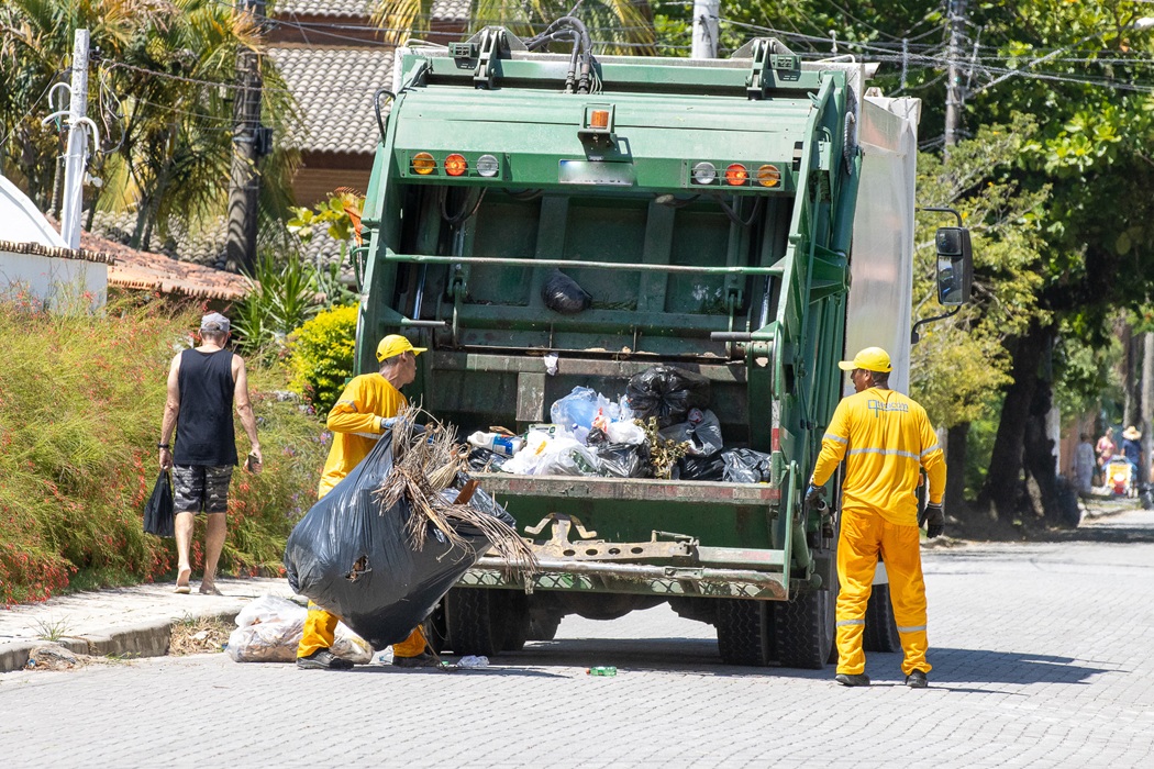 São Sebastião contrata nova empresa para operar coleta de lixo na cidade