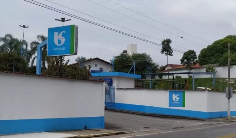 Rompimento de adutora suspende aulas em escolas de Pindamonhangaba nesta quinta (27)