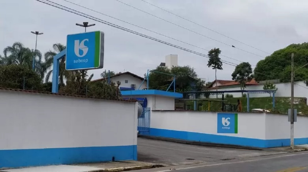 Rompimento de adutora suspende aulas em escolas de Pindamonhangaba nesta quinta (27)