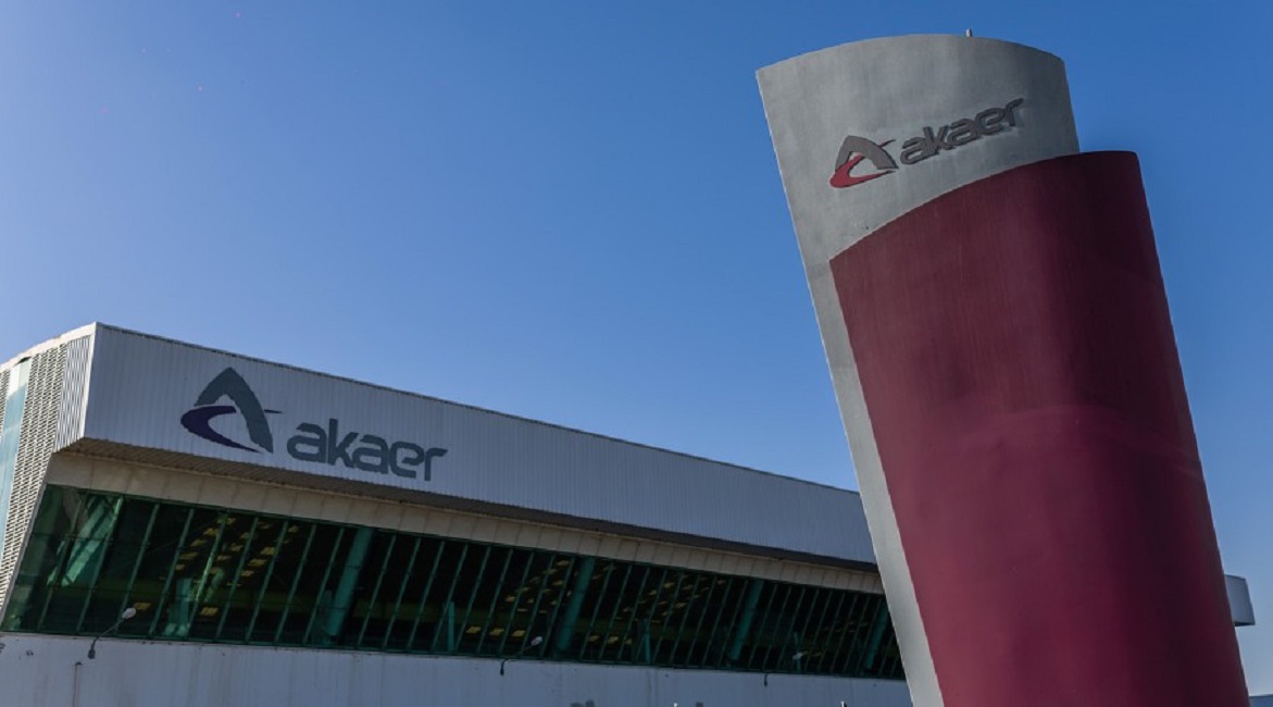 Akaer rebate sindicato e nega atraso de salários e FGTS