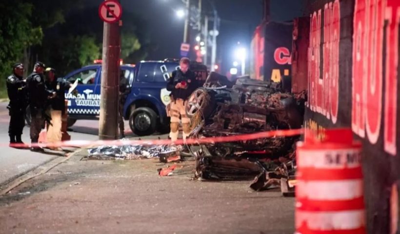 Duas pessoas morrem em acidente na Dutra, em Taubaté; motorista foi preso