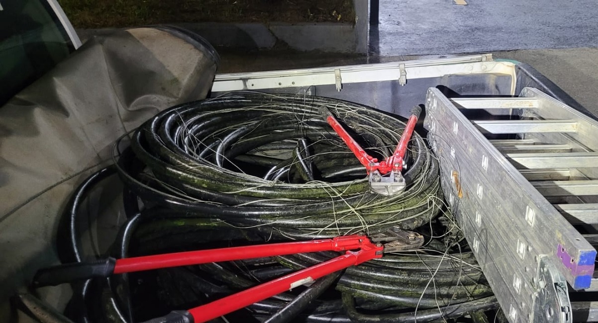 Cinco homens são presos por furto de fios em São Francisco Xavier