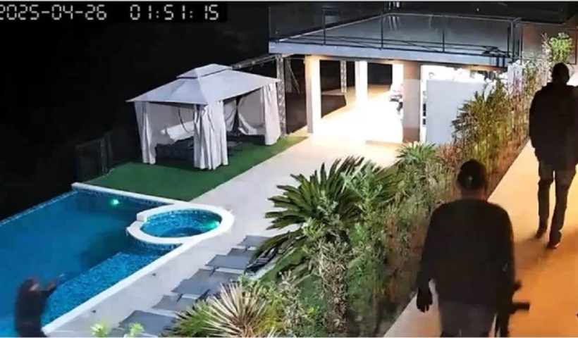 Fortemente armados, criminosos rendem e roubam família na madrugada