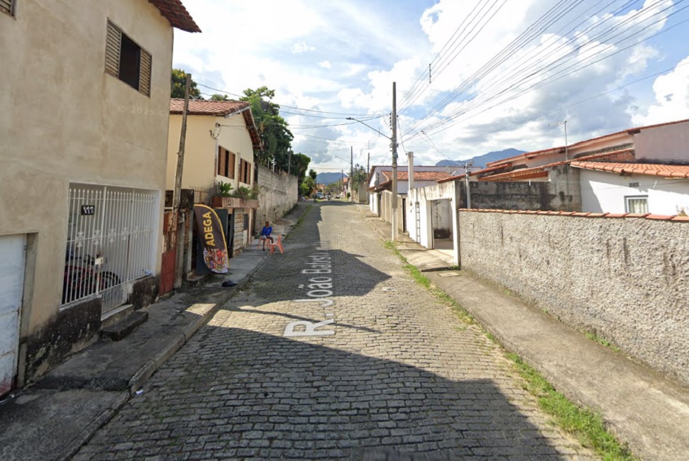 Adolescente morre baleado enquanto pilotava moto em Cruzeiro