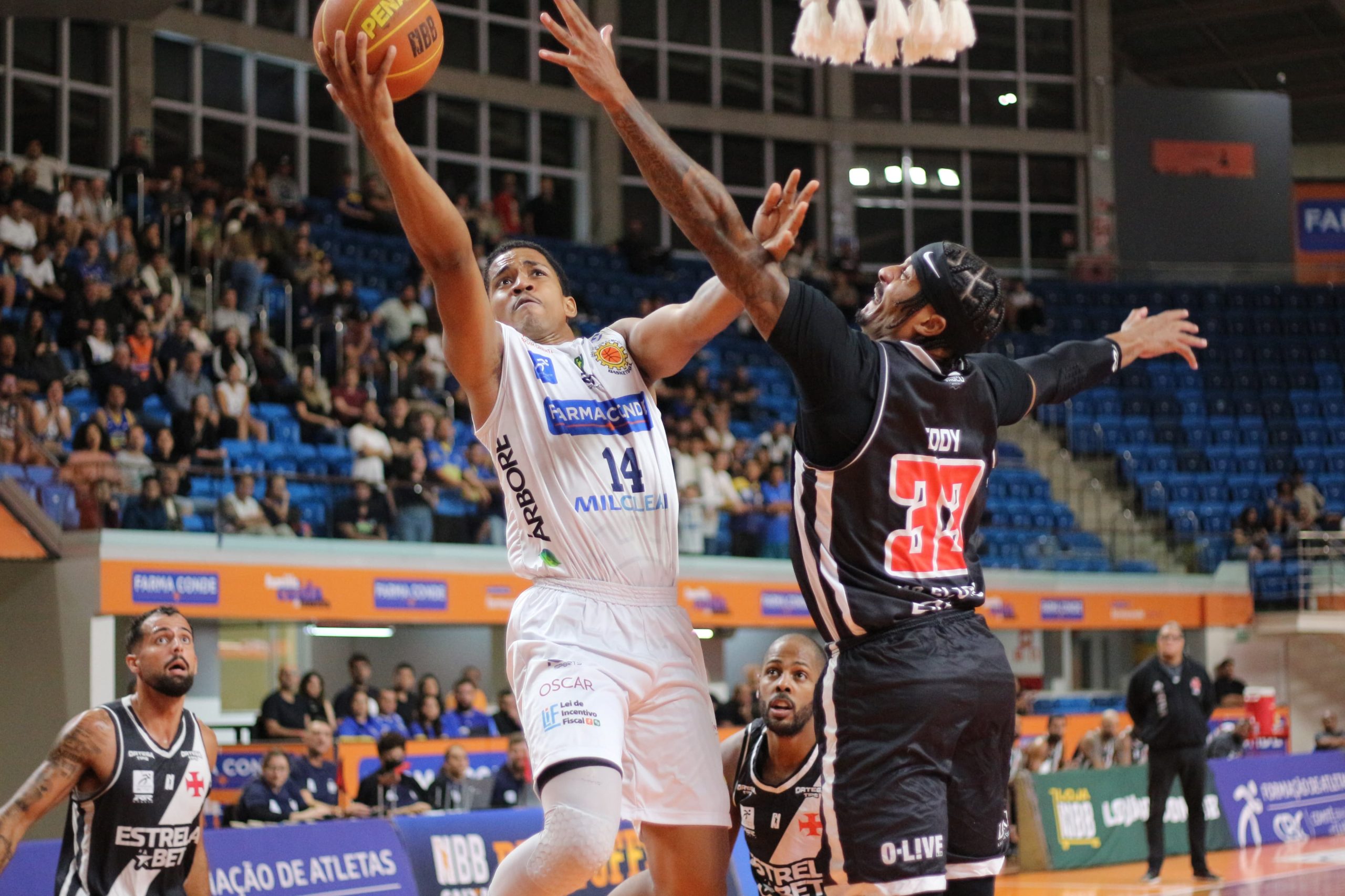 São José Basketball e Vasco duelam no primeiro jogo das oitavas de final do NBB 24-25