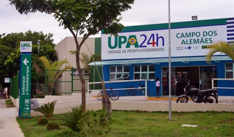 Criança acerta carro com bola e casal é esfaqueado em bar no Campo dos Alemães