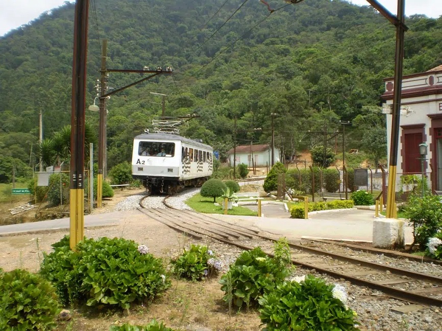 Audiência pública discute concessão da Estrada de Ferro de Campos do Jordão