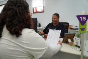 PAT abre semana com mais de 100 vagas de emprego em Ilhabela