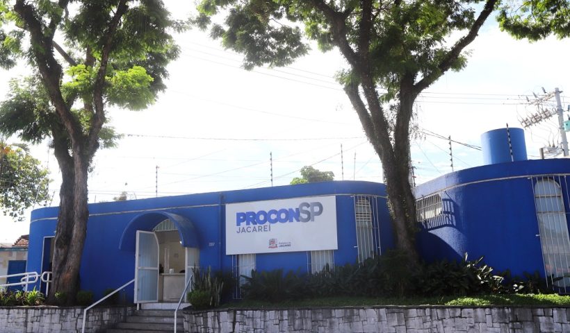Procon de Jacareí orienta moradores sobre desconto indevido no INSS