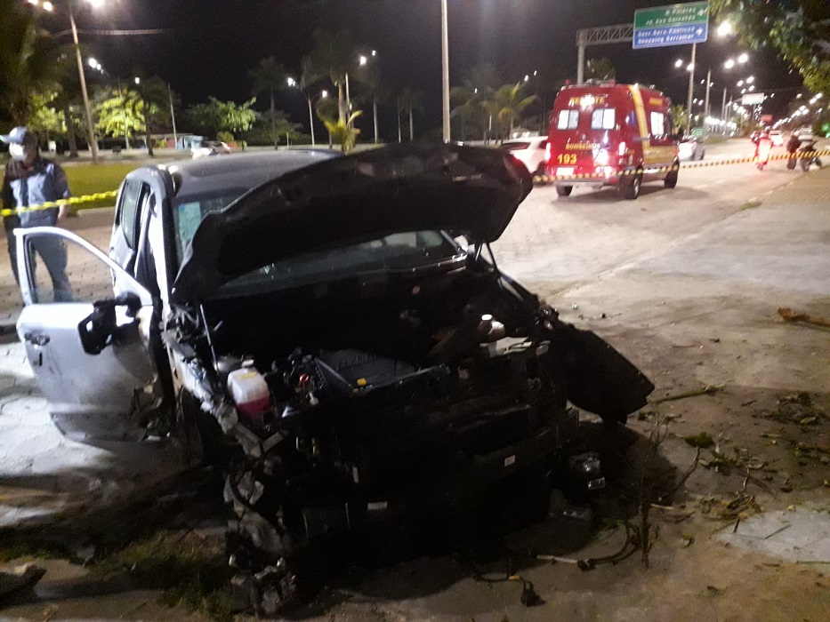 Grave acidente em Caraguá deixa casal ferido e mobiliza equipes de resgate