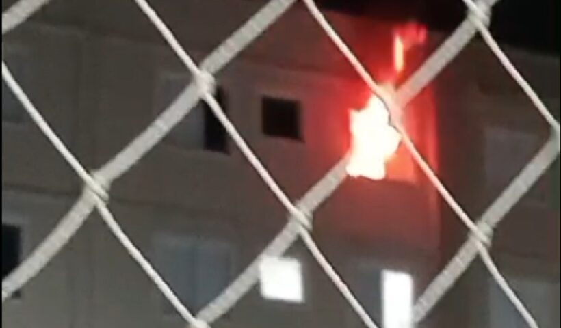 VÍDEO: Incêndio atinge apartamento em São José