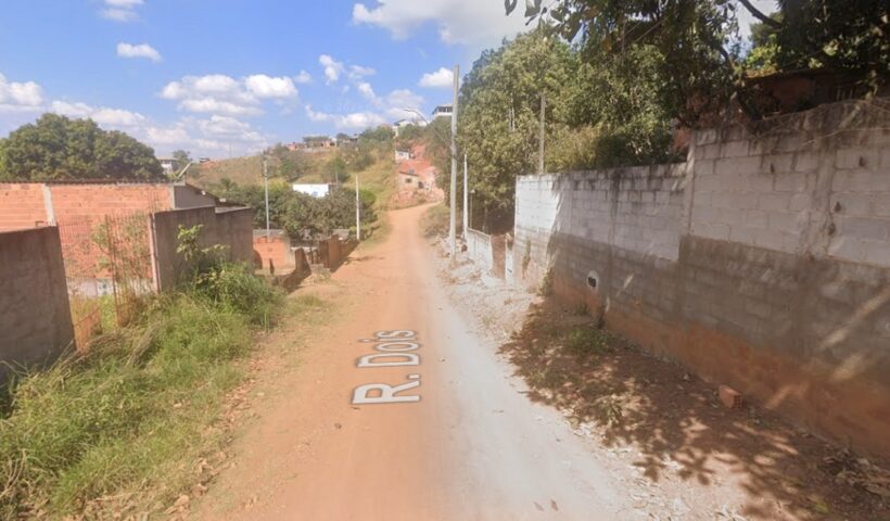 Motociclista morre após atingir poste no bairro Pinheirinho, em SJC