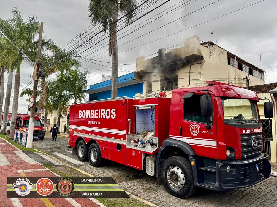 Incêndio atinge albergue em Lorena e mobiliza bombeiros