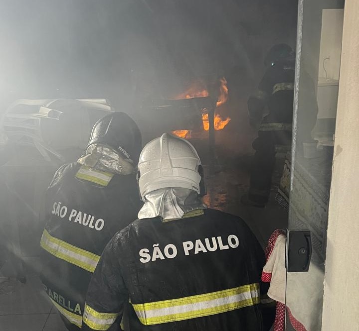 Incêndio atinge cozinha de igreja no bairro Explanada, em Taubaté