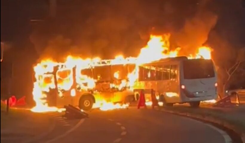 Homem é preso após ataque com fogo a dois ônibus em Jacareí
