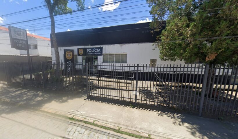 Homem é morto a facadas na porta de casa em Lorena