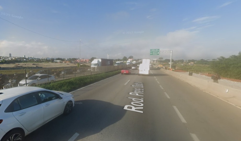Acidente aconteceu no km 158 da Rodovia Presidente Dutra em Jacareí