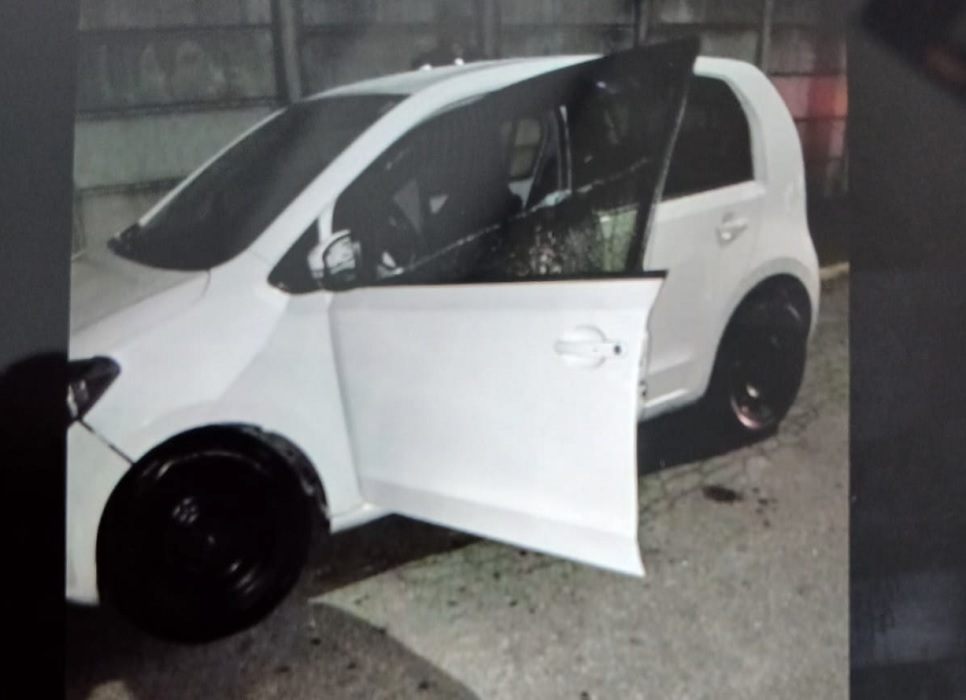 Homem é morto a tiros dentro de carro em Taubaté