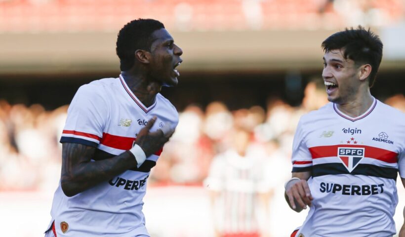 O São Paulo venceu o Fluminense por 3 a 1 neste domingo, 27 de julho de 2025, no Estádio do Morumbis, pela 17ª rodada do Brasileirão, consolidando a terceira vitória seguida na competição