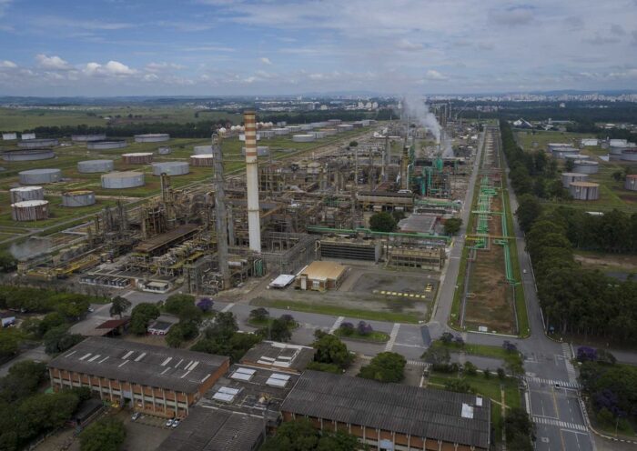 Emergência na Revap aciona sirenes e assusta moradores