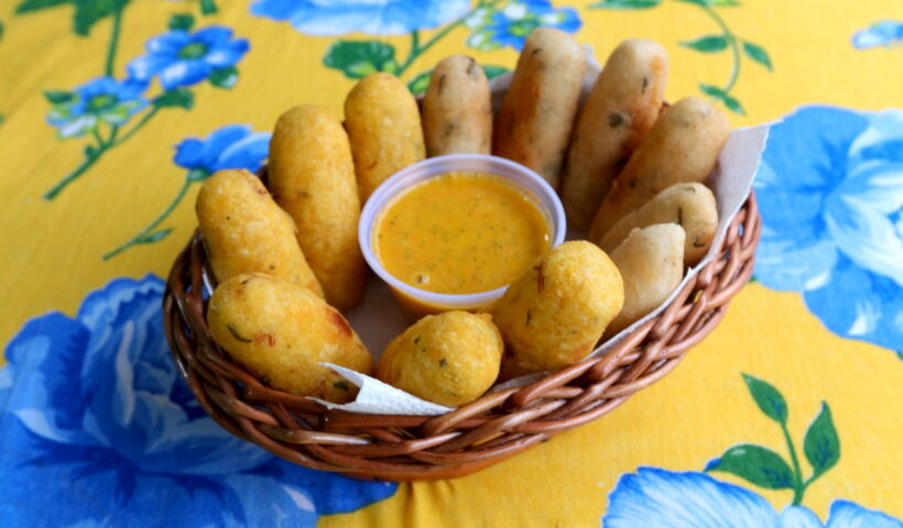 Festival do Bolinho Caipira acontece de sexta a domingo em Jacareí, com gastronomia, música, cultura popular, artesanato e entrada gratuita.
