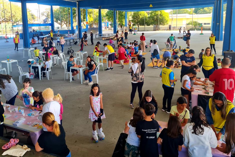 As férias escolares chegaram, e para tornar esse período ainda mais animado, a Prefeitura de São José dos Campos realiza os programas "Brincando nas Férias" e "Tô de Férias"