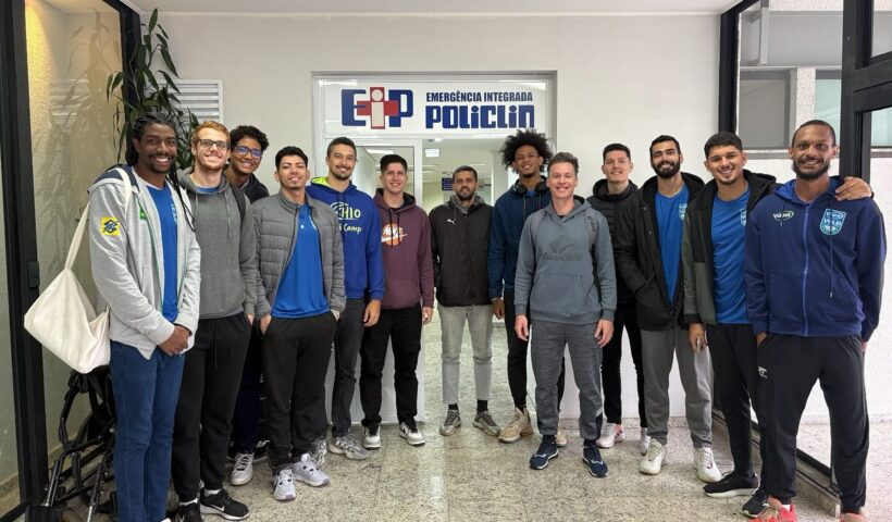 Elenco do Vôlei São José durante os trabalhos da pré-temporada 2025/2026