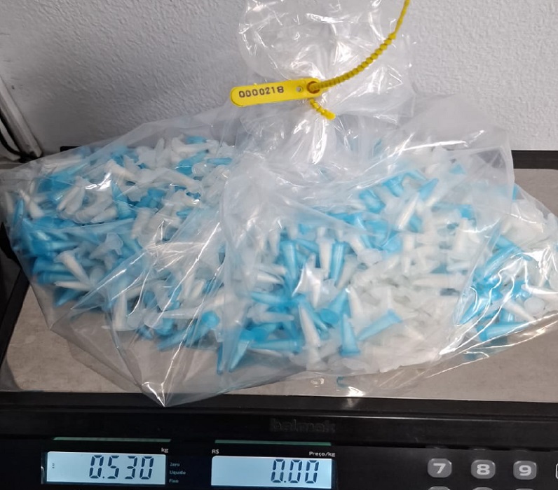 Polícia apreende drogas e arma no Banhado em São José dos Campos