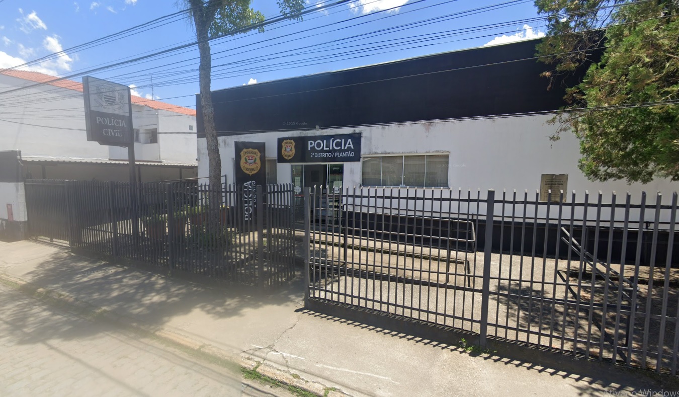 Homem é morto a tiros em praça de Lorena; namorada é investigada