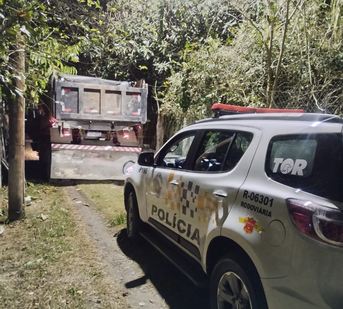 7 mil litros de gasolina foram furtados de dutos subterrâneos da Transpetro