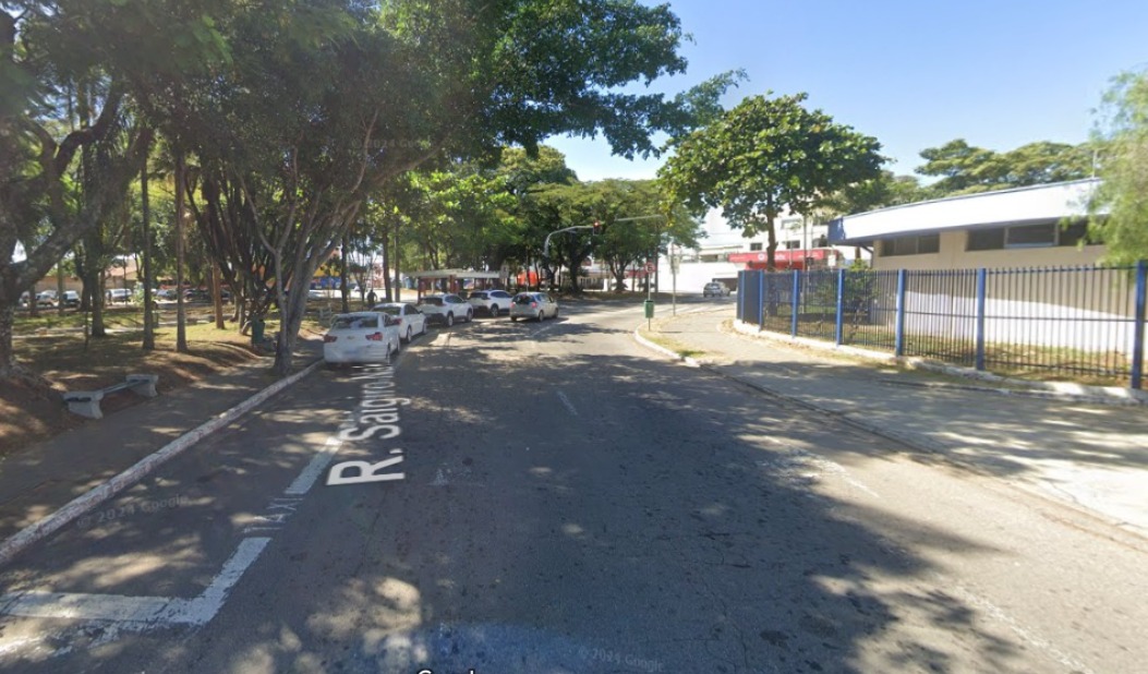 Acidente aconteceu na Rua Saigiro Nakamura, na zona leste de São José dos Campos