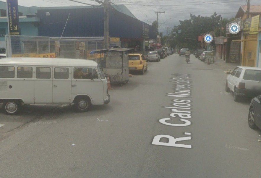 O acidente aconteceu por volta das 14h26 na Rua Carlos Nunes de Paula, na zona sul de São José dos Campos