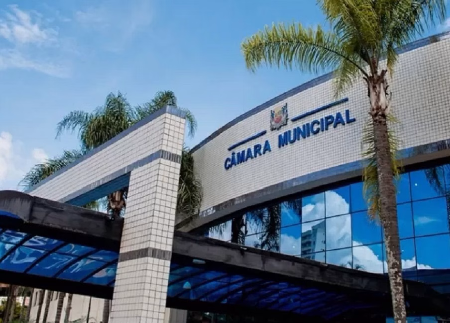 O vereador Carlos Apolinário de São José dos Campos apresentou uma proposta polêmica que visa a implementação de exames toxicológicos obrigatórios para professores