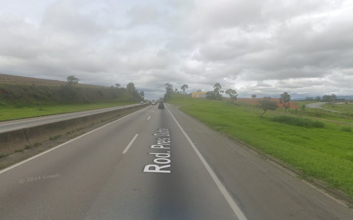 Homem morre atropelado na Dutra em Caçapava