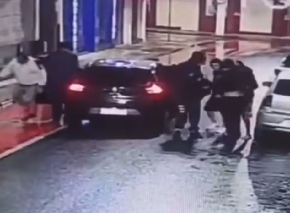 Quadrilha armada rende motorista de App e passageiro em Caraguá
