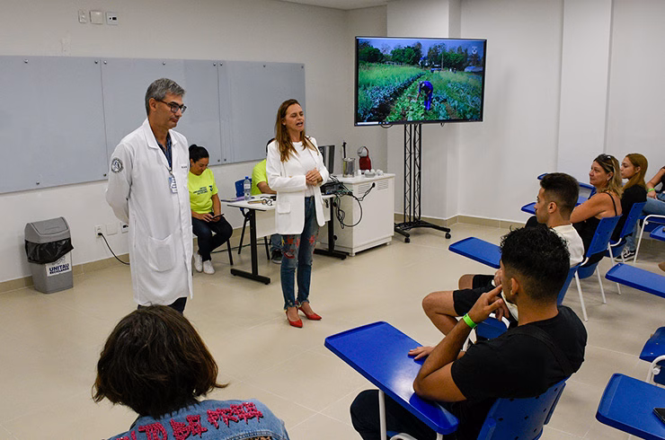 A Universidade de Taubaté (UNITAU) abriu inscrições para concurso público destinado à contratação de 21 professores, com oportunidades distribuídas pelos campi de Taubaté, Caraguatatuba e Cruzeiro.