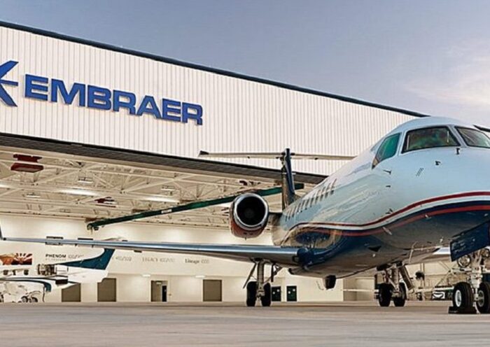 Embraer tem prejuízo de R$ 53,4 mi, mas mantém projeções para o ano