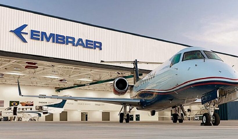 Embraer tem prejuízo de R$ 53,4 mi, mas mantém projeções para o ano