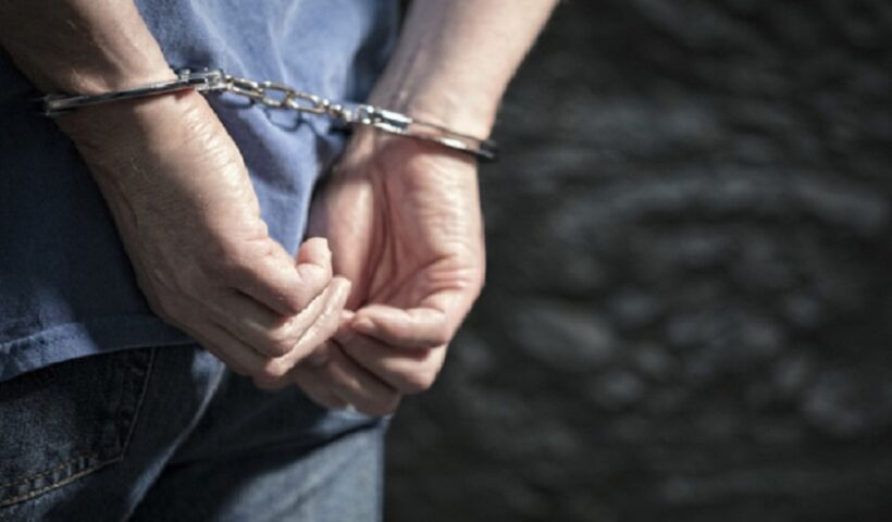 Um homem foi preso em flagrante nesta quarta-feira (13) por suspeita de tráfico de drogas no bairro Campo dos Alemães
