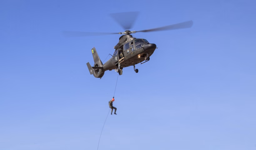 Exército exibe helicóptero e simulador em evento gratuito em Taubaté