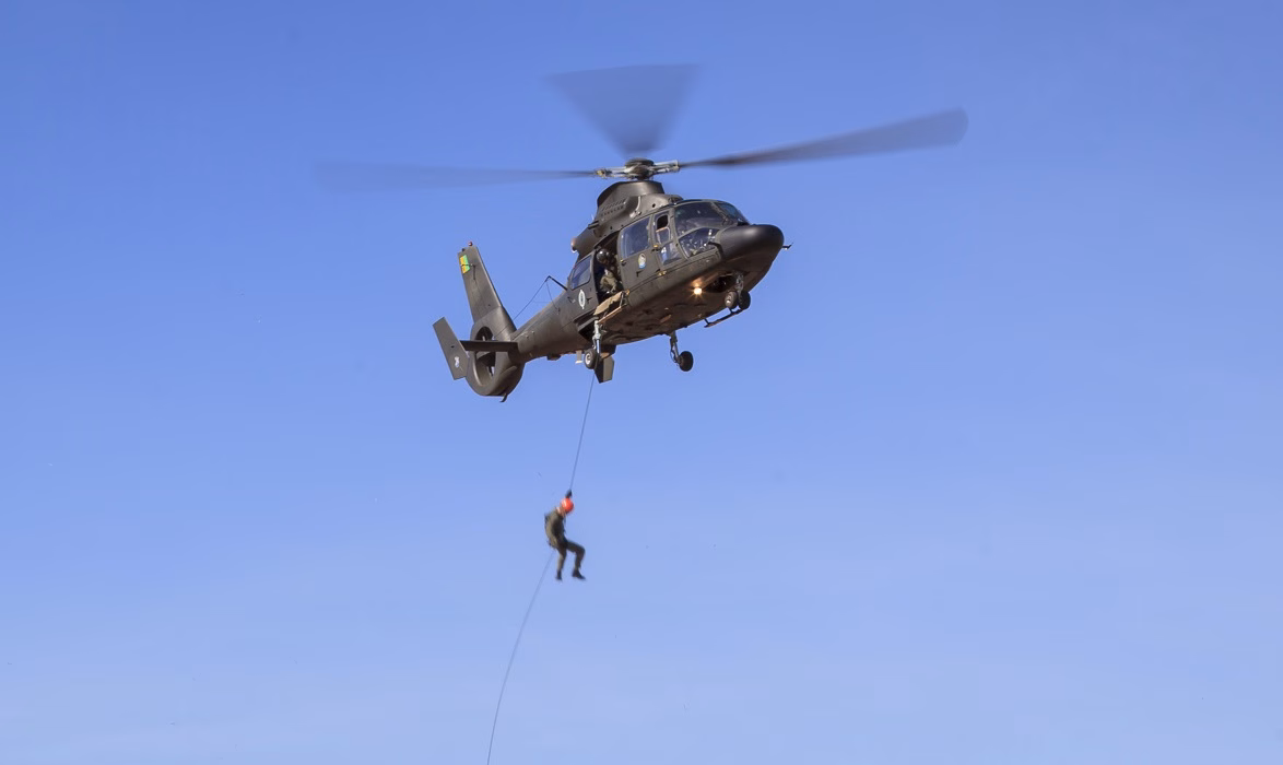 Exército exibe helicóptero e simulador em evento gratuito em Taubaté