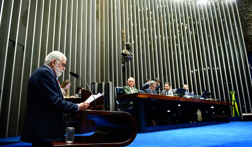 Senado aprova isenção de IR para quem ganha até R$ 3 mil