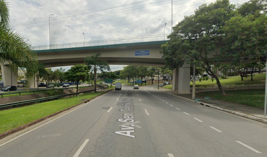 Motociclista morre após queda na Av. Fundo do Vale, em SJC