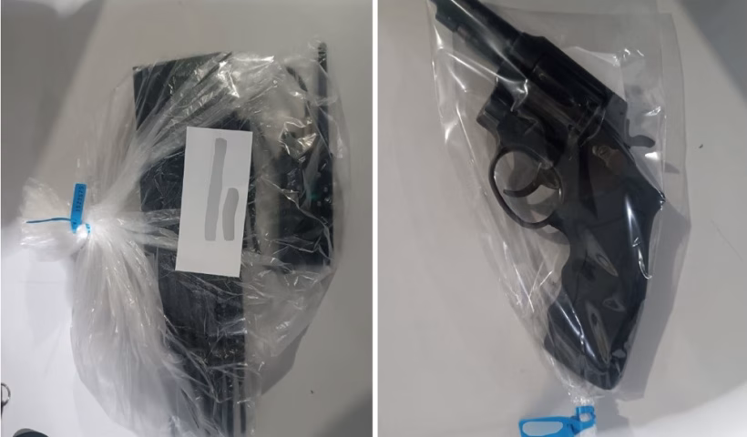 Homem é preso na região com revólver e bloqueador de rastreador
