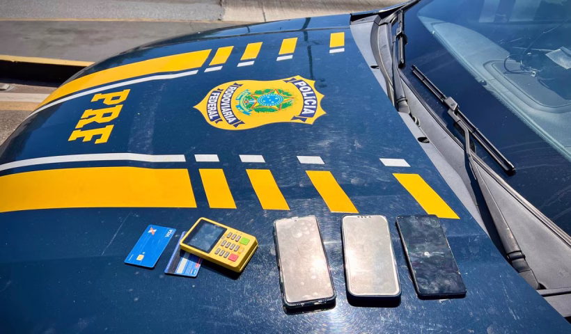 PRF prende trio acusado de aplicar golpe em idosos na Dutra