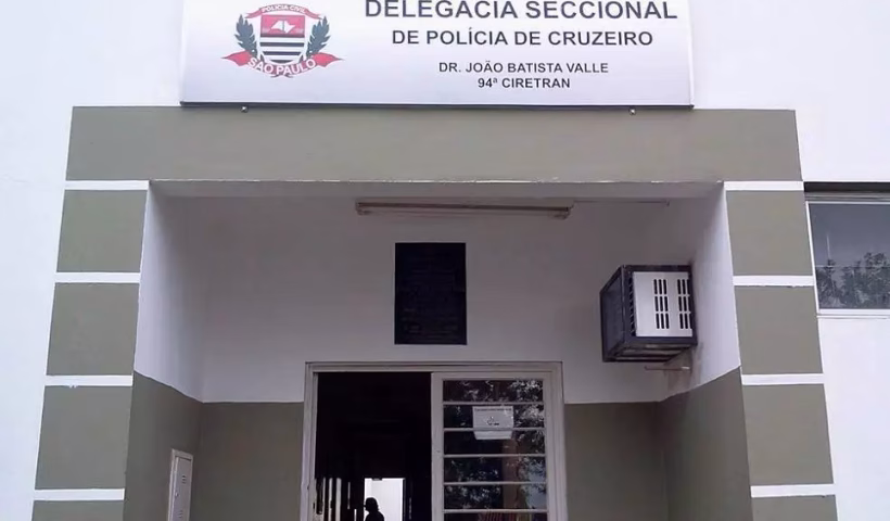 Uma tentativa de roubo a um posto de combustíveis mobilizou forças de segurança e equipes de emergência na noite desta segunda-feira (29), em Cruzeiro.