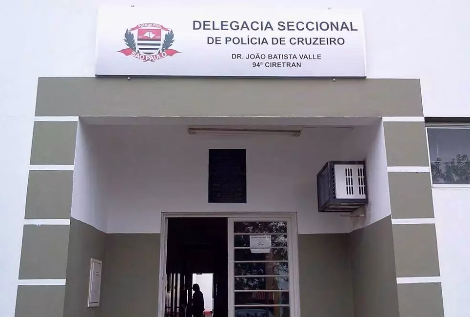 Uma tentativa de roubo a um posto de combustíveis mobilizou forças de segurança e equipes de emergência na noite desta segunda-feira (29), em Cruzeiro.
