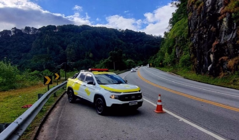 DER-SP interdita trecho da Rodovia Oswaldo Cruz em Ubatuba para obras