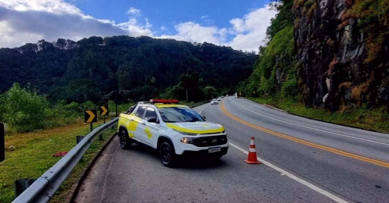 DER-SP interdita trecho da Rodovia Oswaldo Cruz em Ubatuba para obras