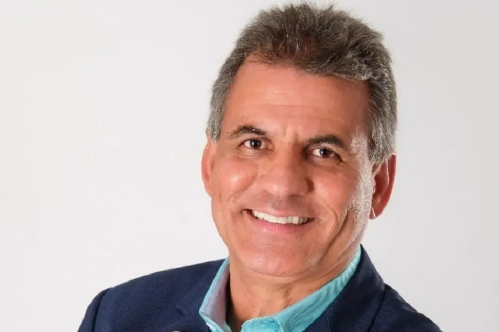 O prefeito de Monteiro Lobato, Edmar José de Araújo (PSD), foi condenado por improbidade administrativa nesta quinta-feira (4), após nomear a filha da chefe